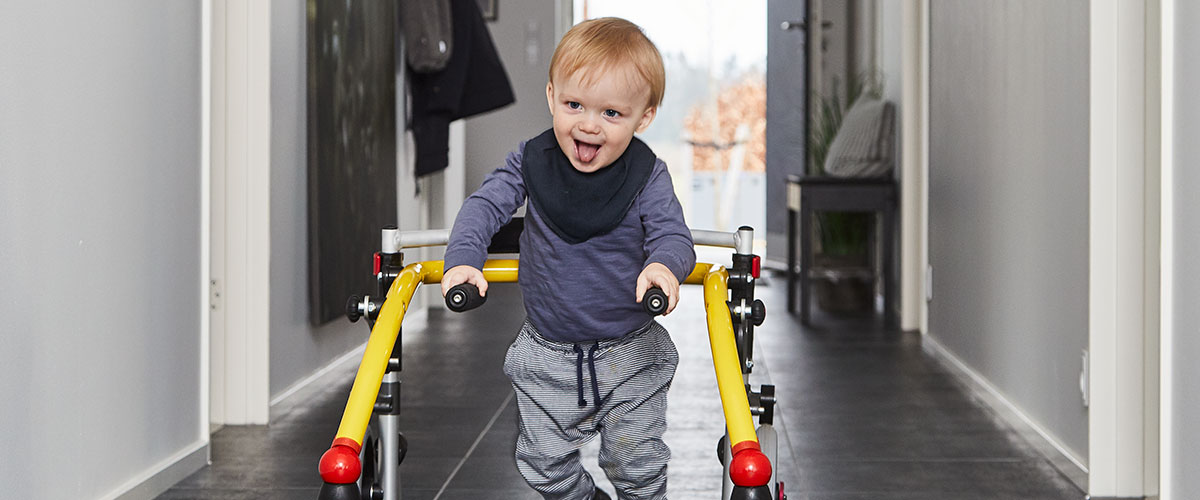 Walking Mobility aid solutions for disabled children R82
