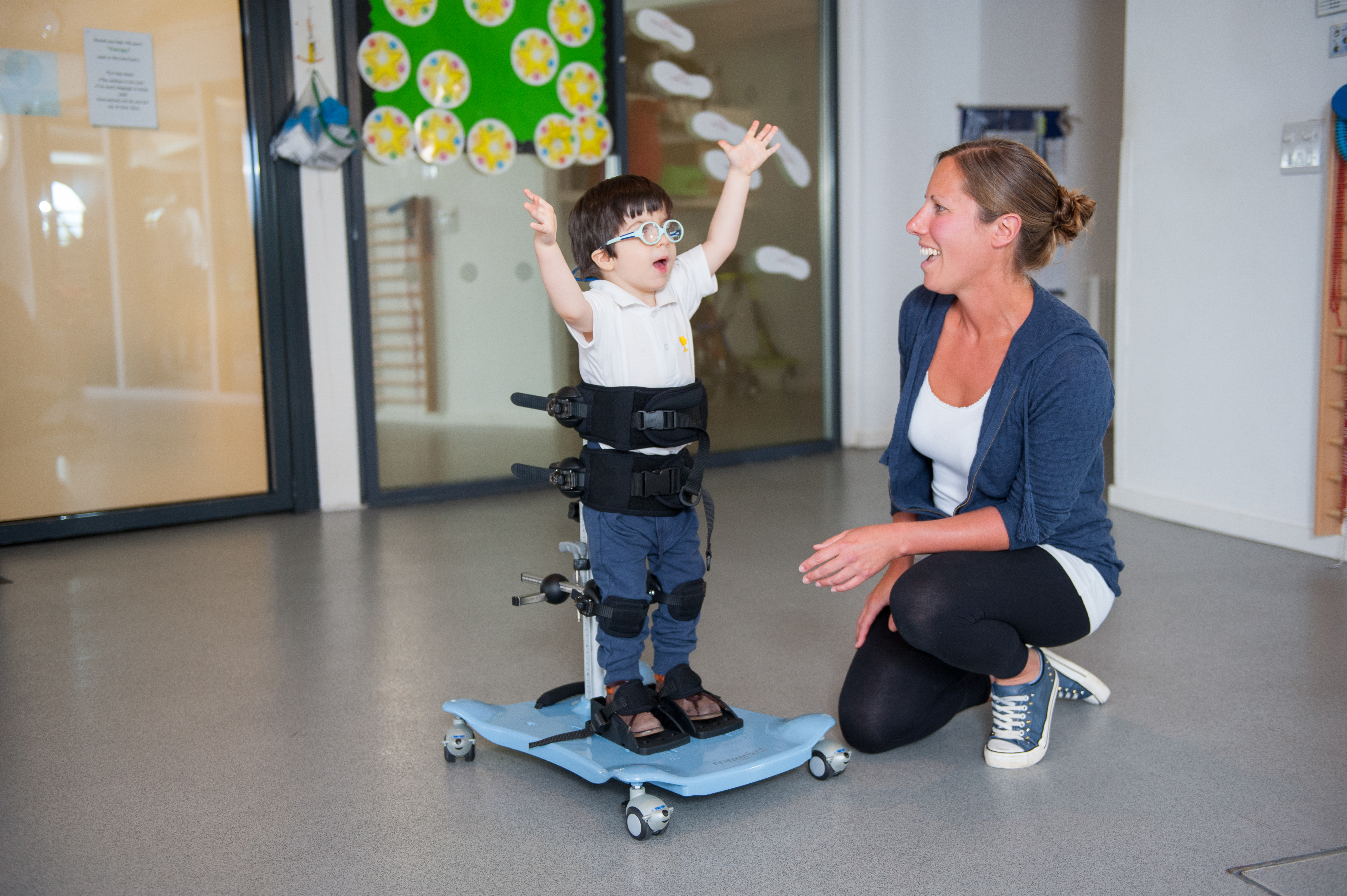 1089 Louis with Frances arms up.jpg