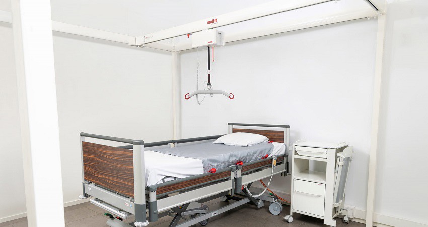 Artikel om Etacs loftlifte i magasinet Hospital Drift & Arkitektur