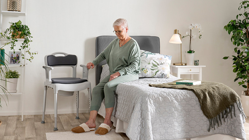 Clinical benefits-shower commodes_falls prevention.jpg