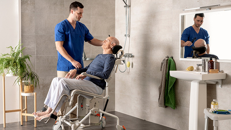 Clinical benefits-shower commodes_sitting position.jpg