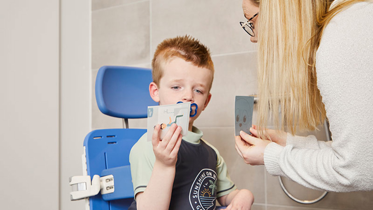 /globalassets/0-international/products/paediatric/campaign-pages/clinical-topics/toilet-training/toilet-training_3.jpg?width=1280&Quality=90&rmode=max&scale=down