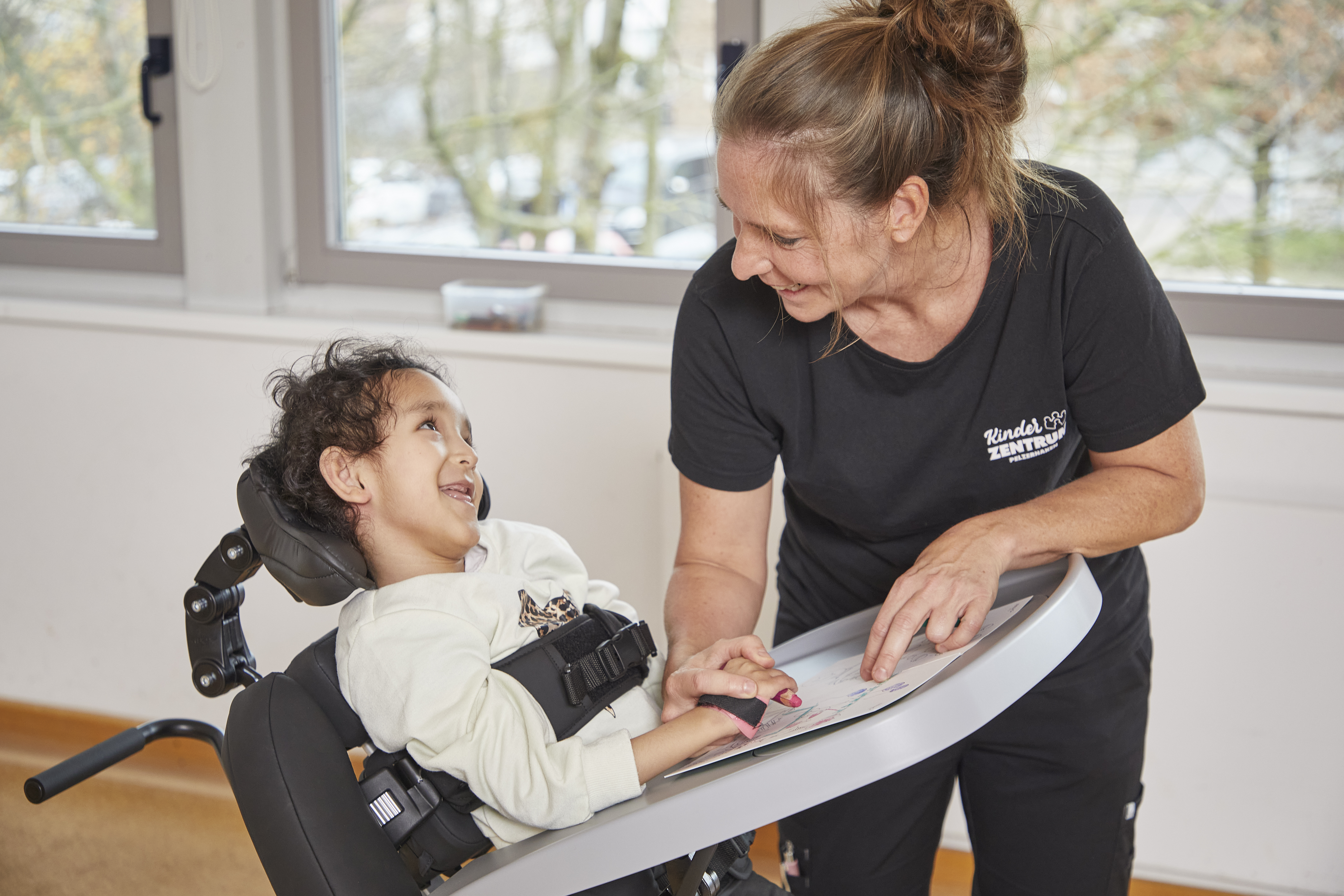 /globalassets/0-international/products/paediatric/standing/addax/addax_154_155_r0a9986.jpg?width=1280&Quality=90&rmode=max&scale=down