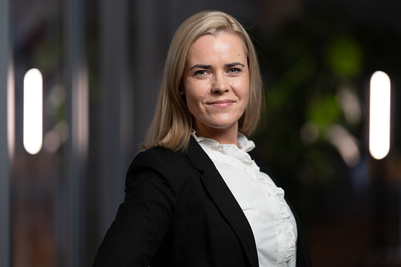 /globalassets/0-norway/hilde-gravnas---administrerende-direktor-etac.jpg?width=1280&Quality=90&rmode=max&scale=down