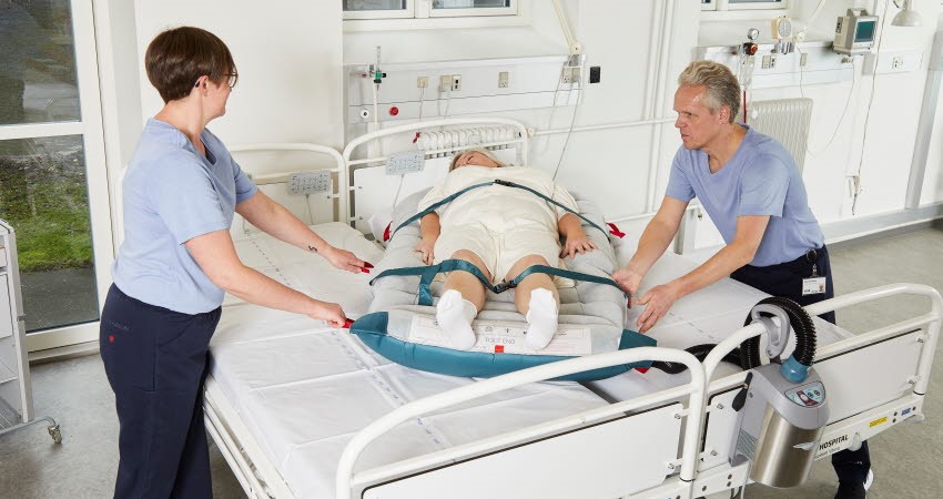 HoverMatt SPU_Transfer between beds-850x450.jpg