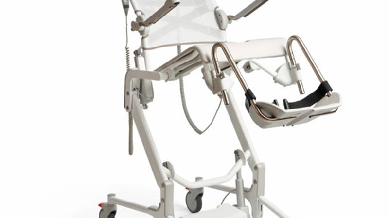 etac-alto-left-max-elevated-max-tilt-feature.jpg