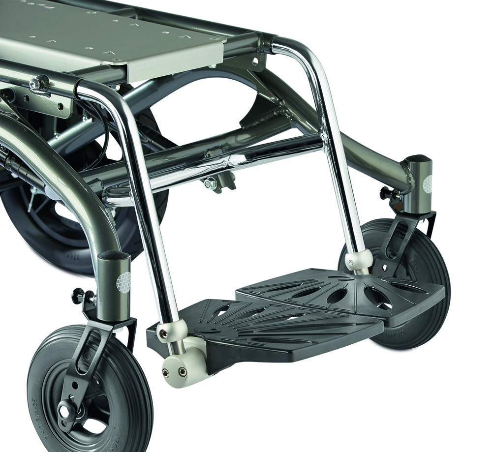 53645 Parted foot rests 9610420.jpg