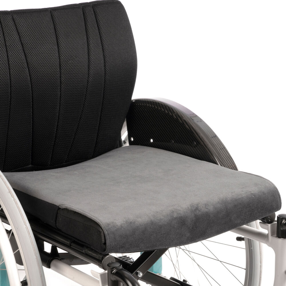 etac_crissy_seat-cushion-plush_584796.jpg