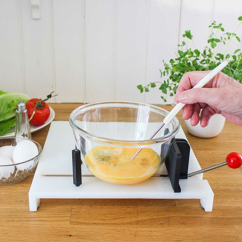 Etac Safety Food Cutting Guide : adapted cutting board for one