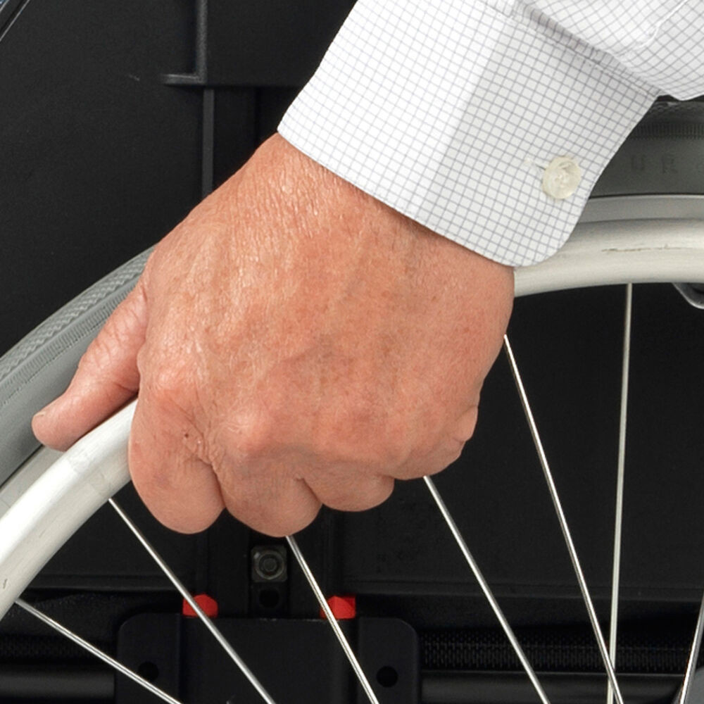 Narrow wheel assembly (total width), low product weight and premium balancing options are features making Prio users more active and mobile.
