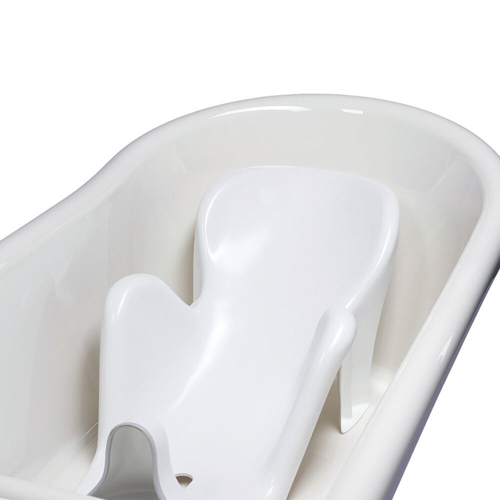 Mount a bathing seat in the Orca for added trunk support and freedom of movement. Both the small Flamingo and the Penguin bathing seat fits perfectly in the bath tub