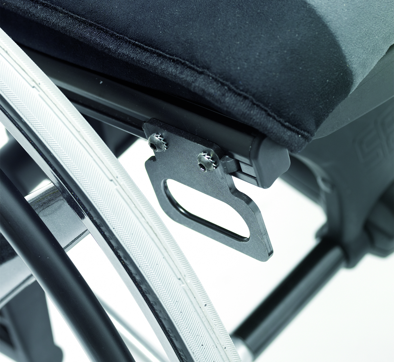 50846 cheetah Transportation fittings 900900x01.jpg