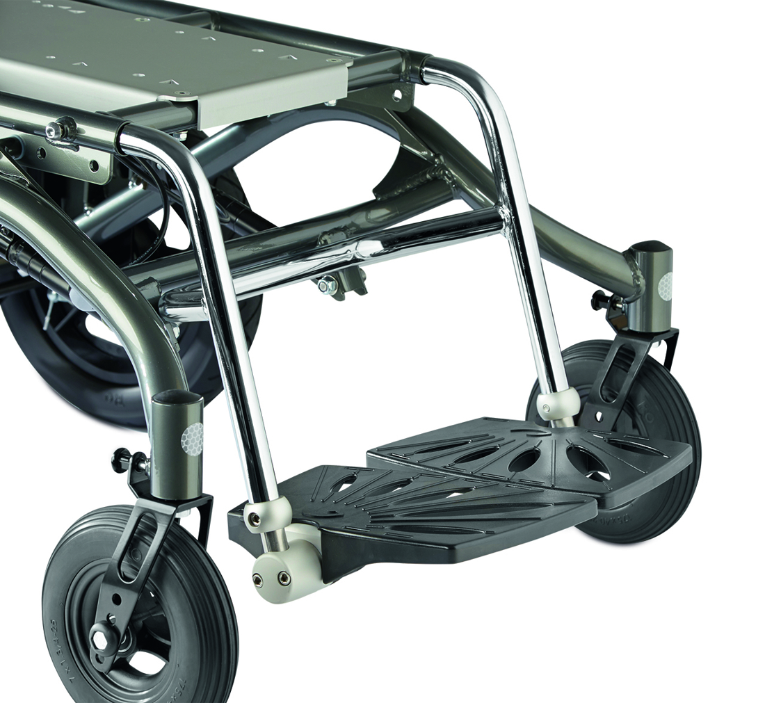 53645 Parted foot rests 9610420.jpg