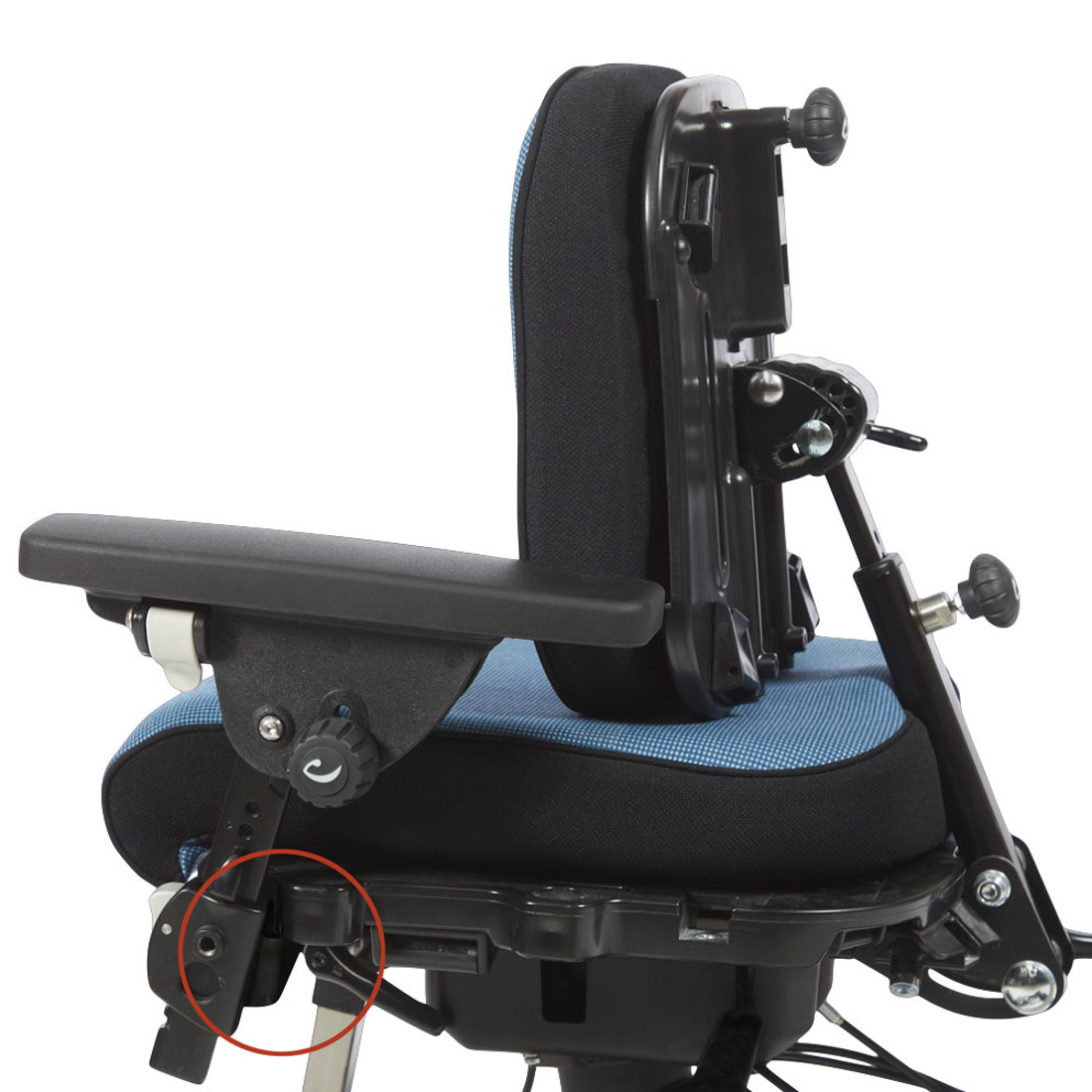 Holder for mounting x:panda arm supports at seat front - attached