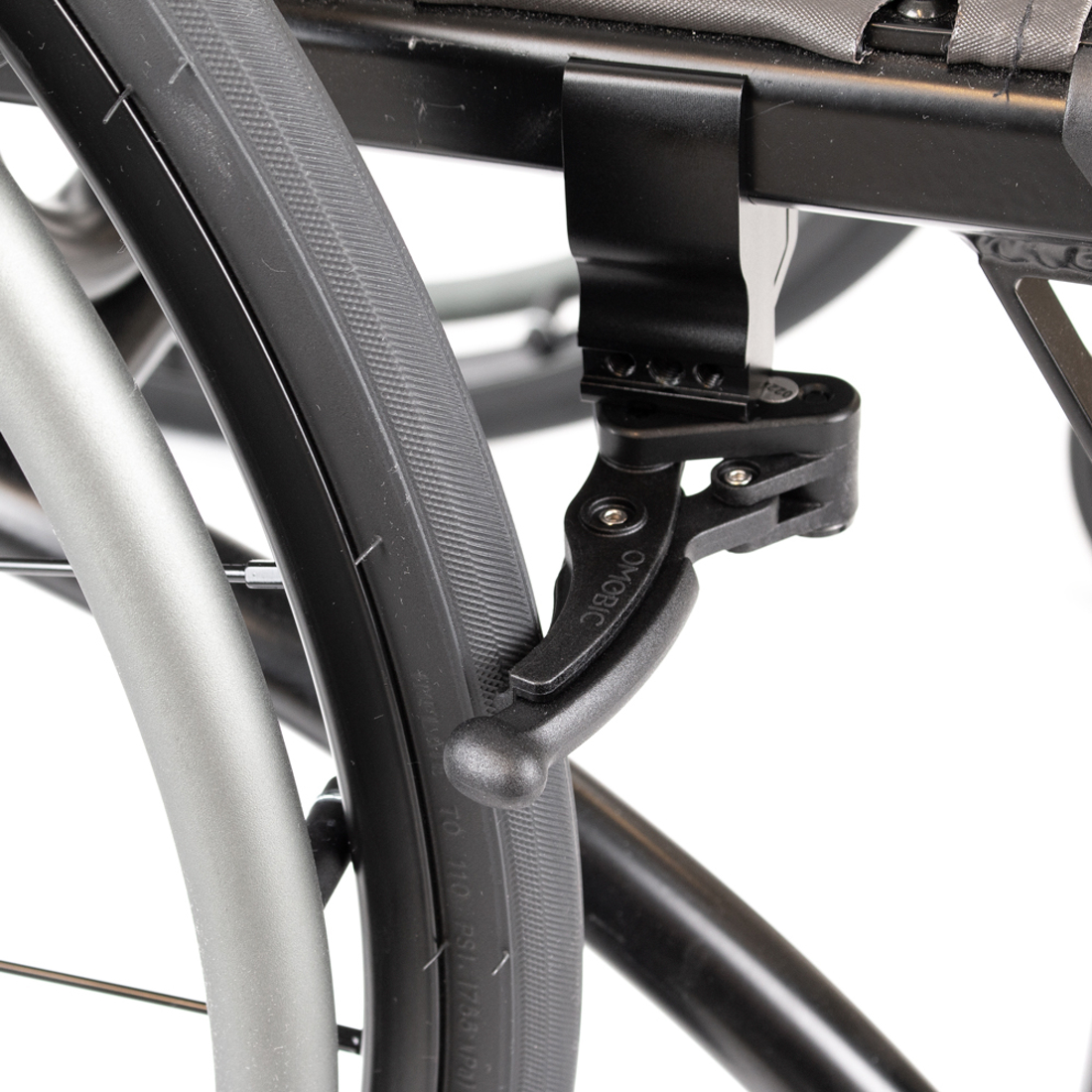 Scissor brake image on Etac Xact 