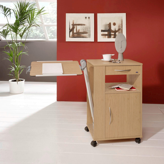 3025_Care_Estrado_02_vari_M-2-LindbergEiche_slt.jpg