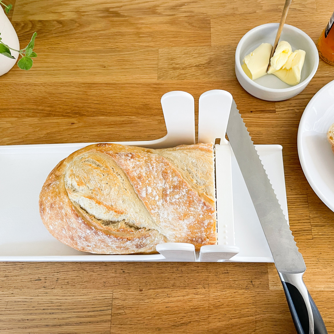 Cut cutting board bench