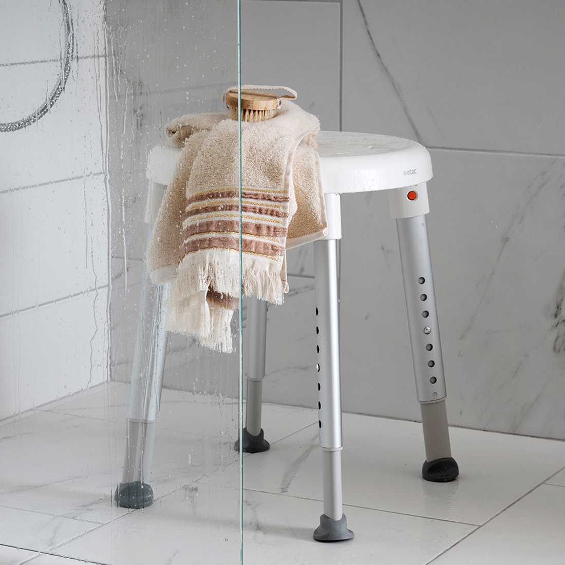 Etac Easy in shower