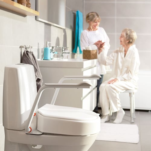 Hi-Loo-10-mother-and-daughter-2