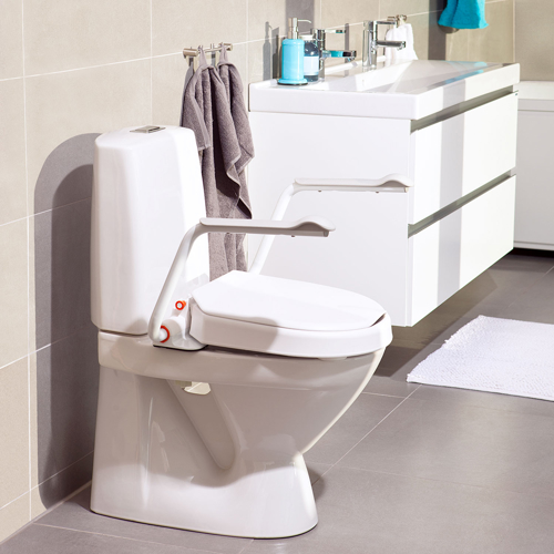 Hi_Loo_6_grey_product_in_envirionment1