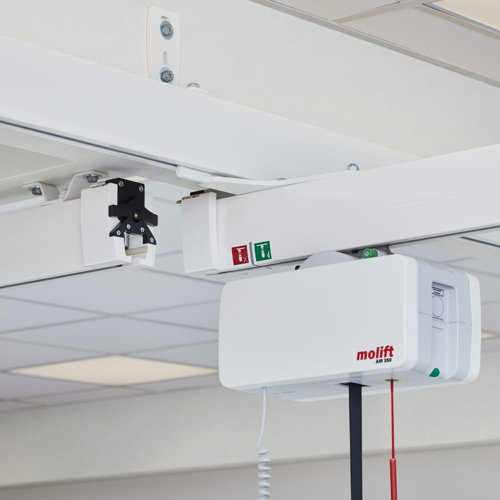 Molift Rail System with Traverse coupling