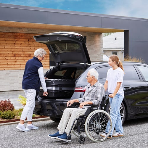 Molift Smart 150, Travel suitcase loaded in car