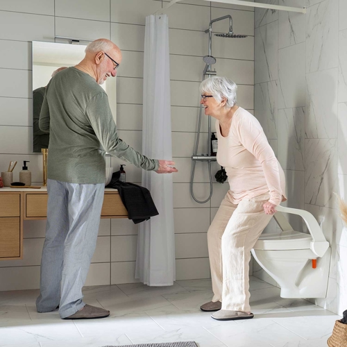 My_Loo-fixed-couple