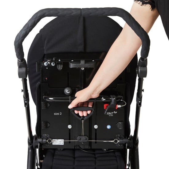 Easy toolless adjustments for everyday use