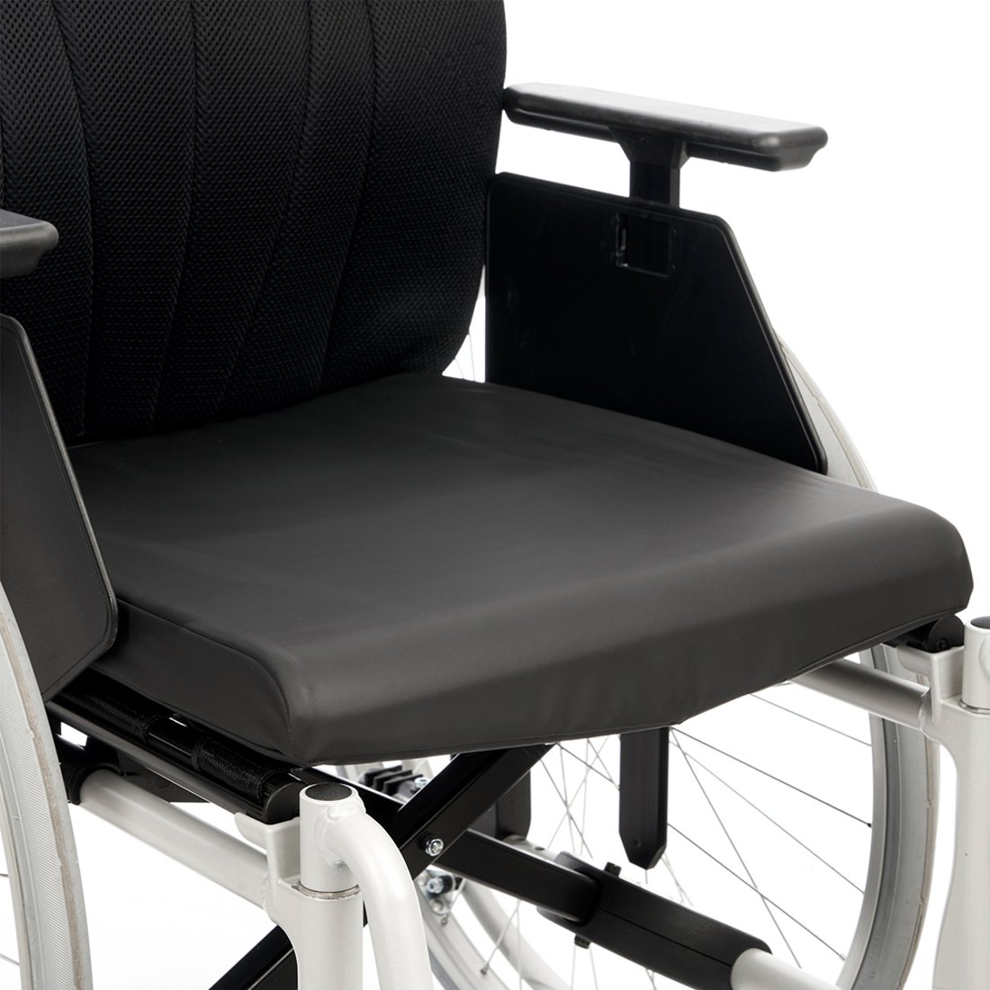 Etac-Cross-5-hygiene-seat-cushion