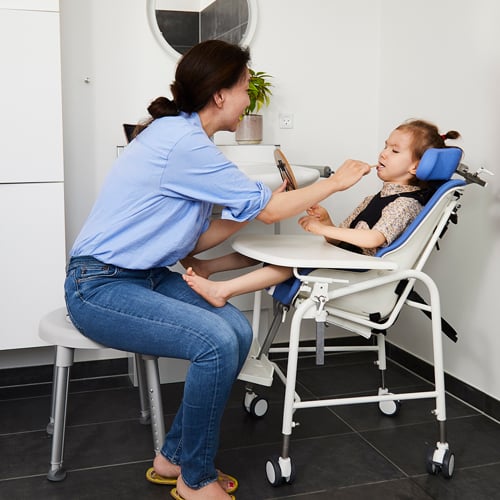 R82 Swan Curo Olivia 8054.jpg