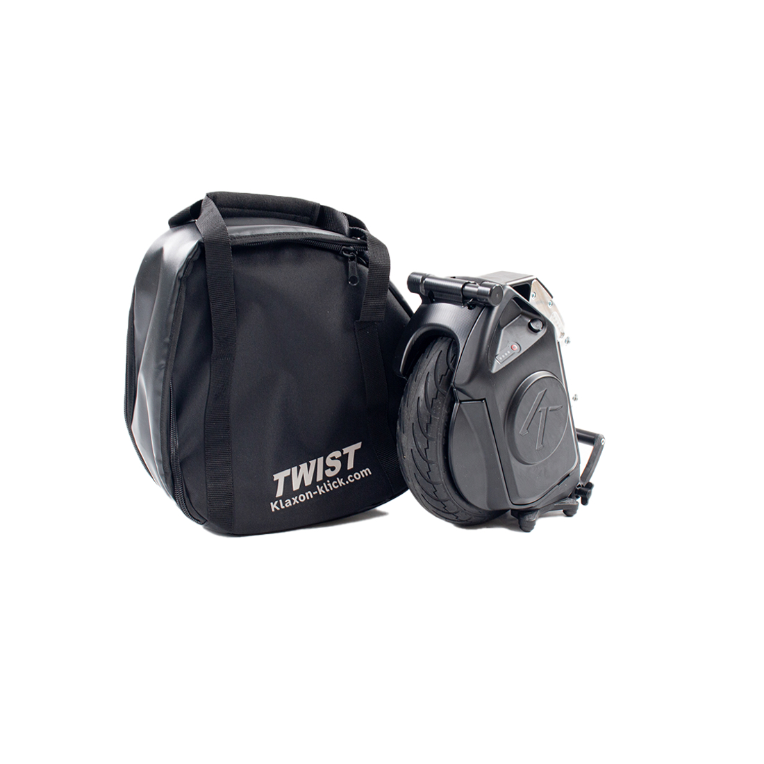 Twist R with bag.png