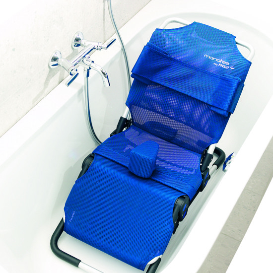 The seat can be placed directly into an odinary bath tub
