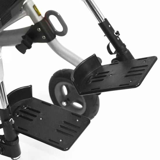 Individual angle adjustable footplates