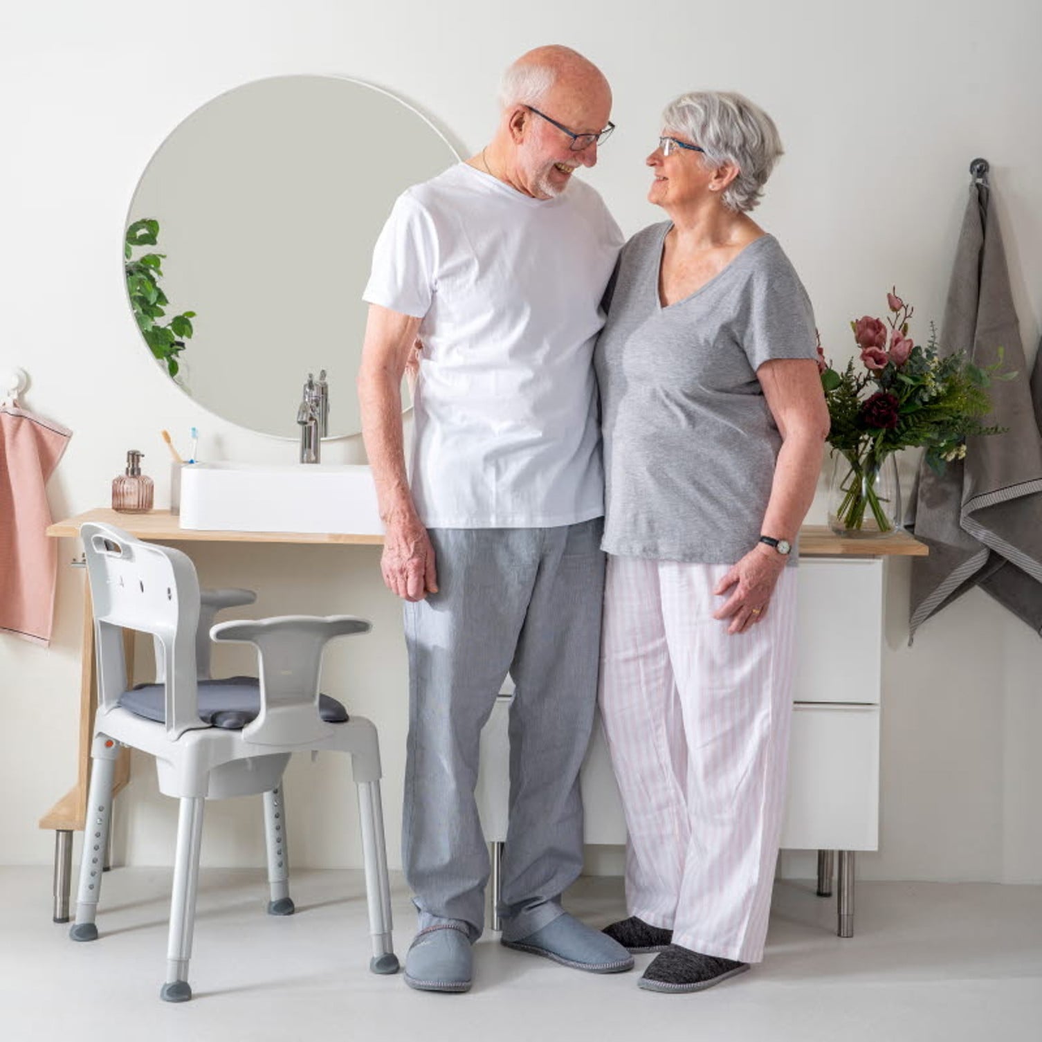 Commode Chaoirs Example Commodes and toilet chairs for added convenience | Etac, UK