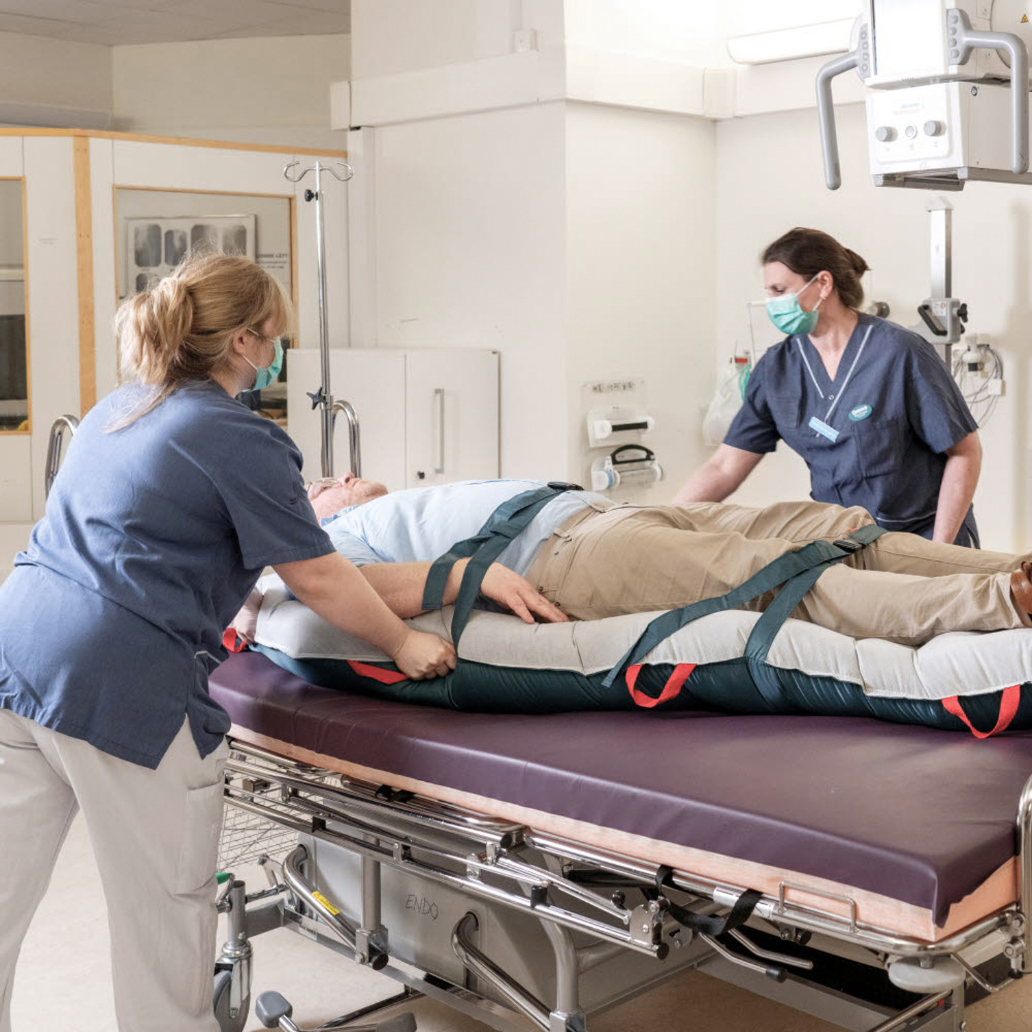 Air-assisted transfer devices reduce caregiver strain | Etac