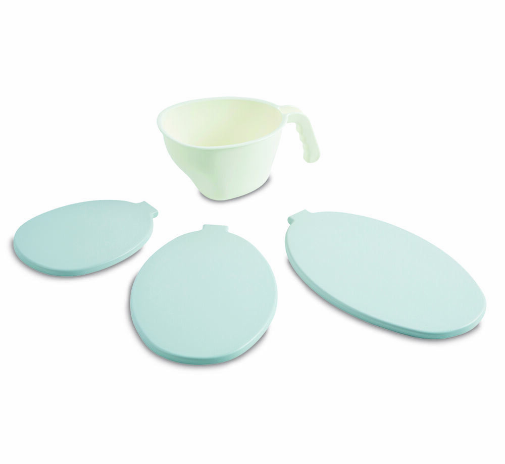 Lid for commode pan