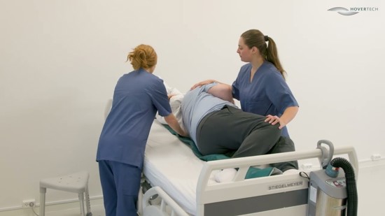 HoverMatt SPU - Apply the mat under the patient using log rolling technique