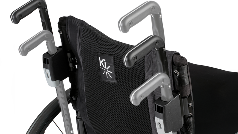 /imagevault/publishedmedia/b3sevd2k8r25vhannwj4/Cat_5_height_adjustable_push_handles.png