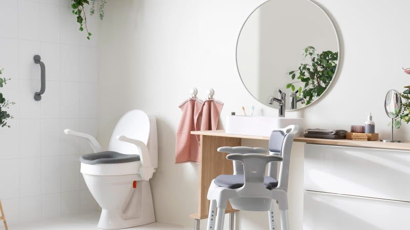 /imagevault/publishedmedia/hppdaz0p31veq9qlwnhr/Etac_Bathroom_Safety_Assistive_Solution_-7-.jpg