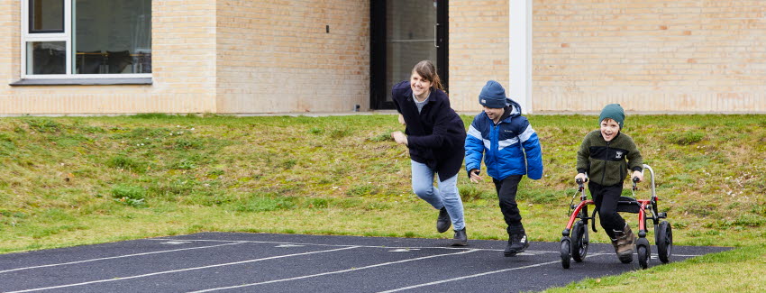 Andreas running